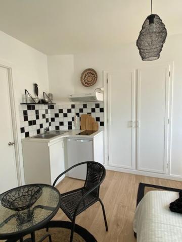 Appartements Pyrenees-Barthou Pau Exterior photo